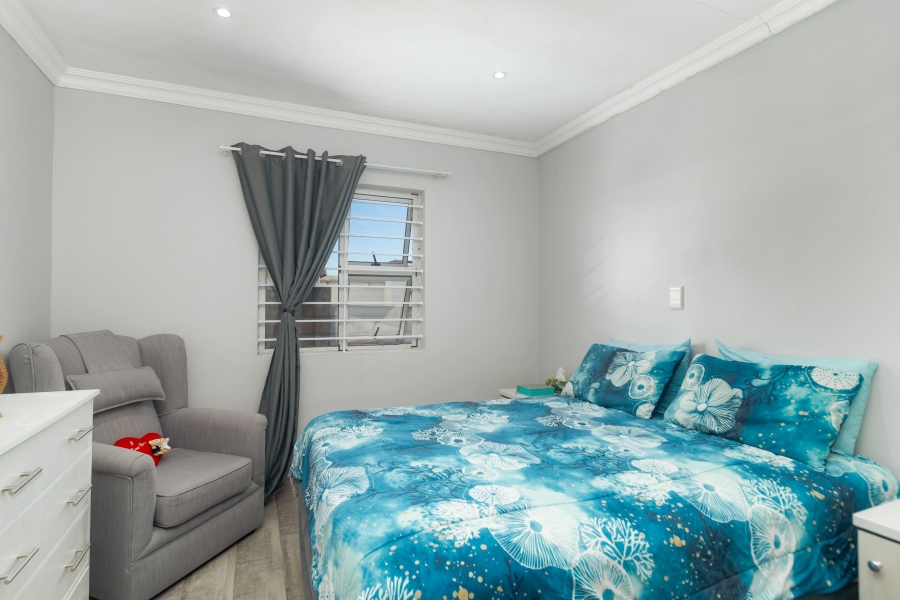 3 Bedroom Property for Sale in Protea Village Western Cape